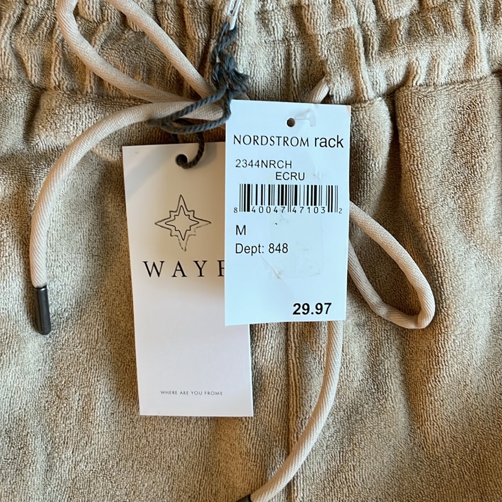 Wayf Pants with cargo pockets khaki tan New with tags - Picture 3 of 8